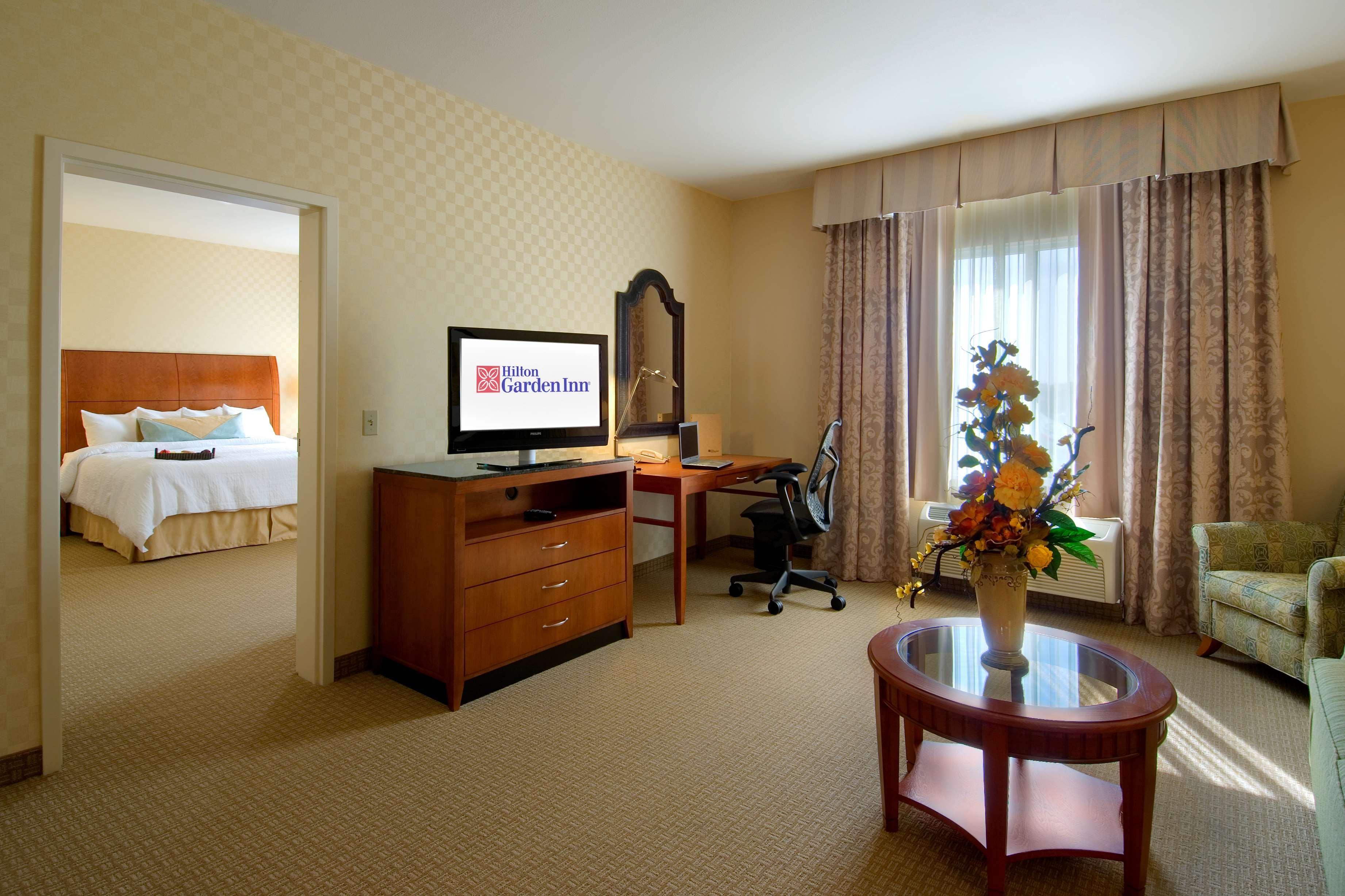 Hilton Garden Inn Sacramento אלק גרוב חדר תמונה