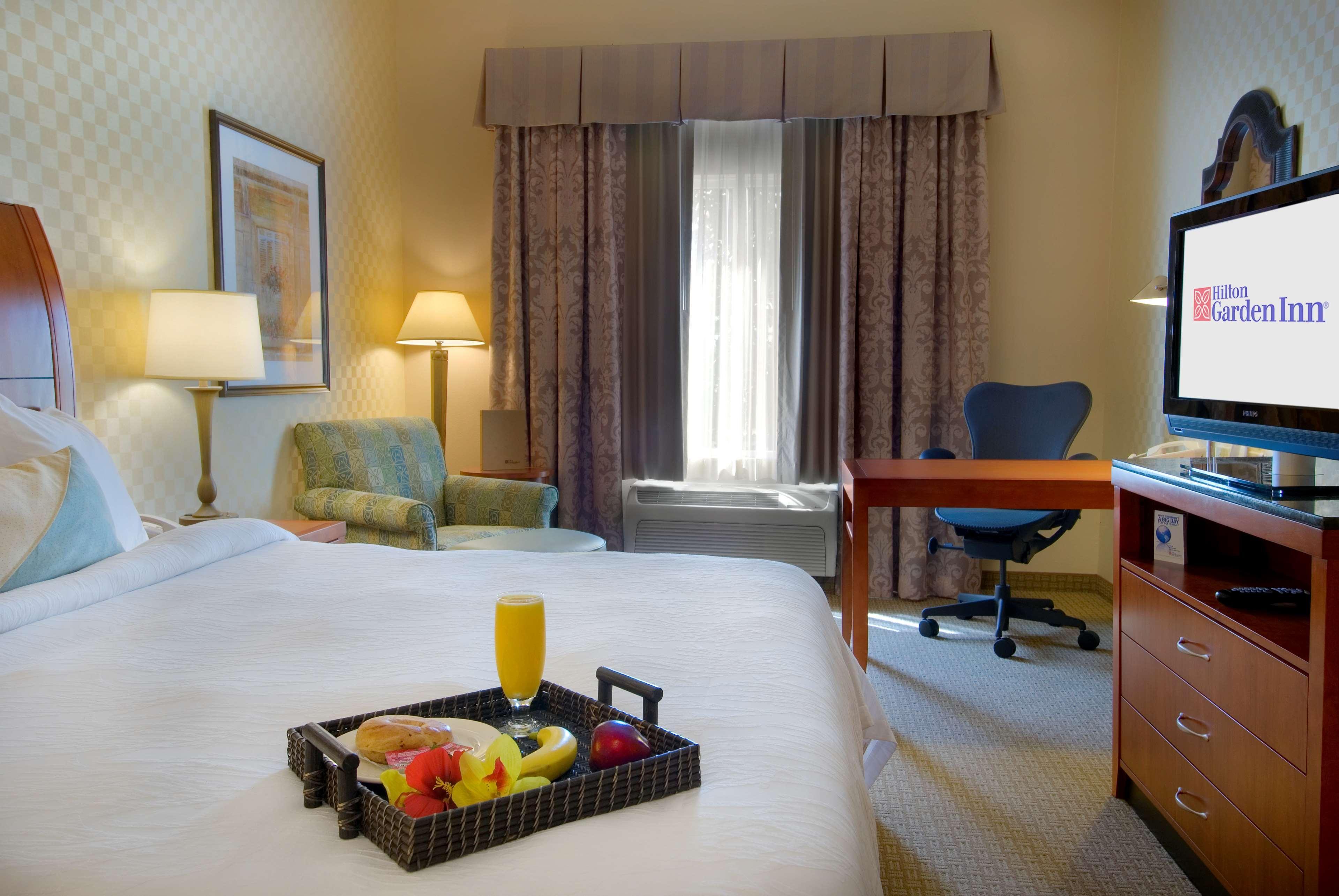 Hilton Garden Inn Sacramento אלק גרוב חדר תמונה