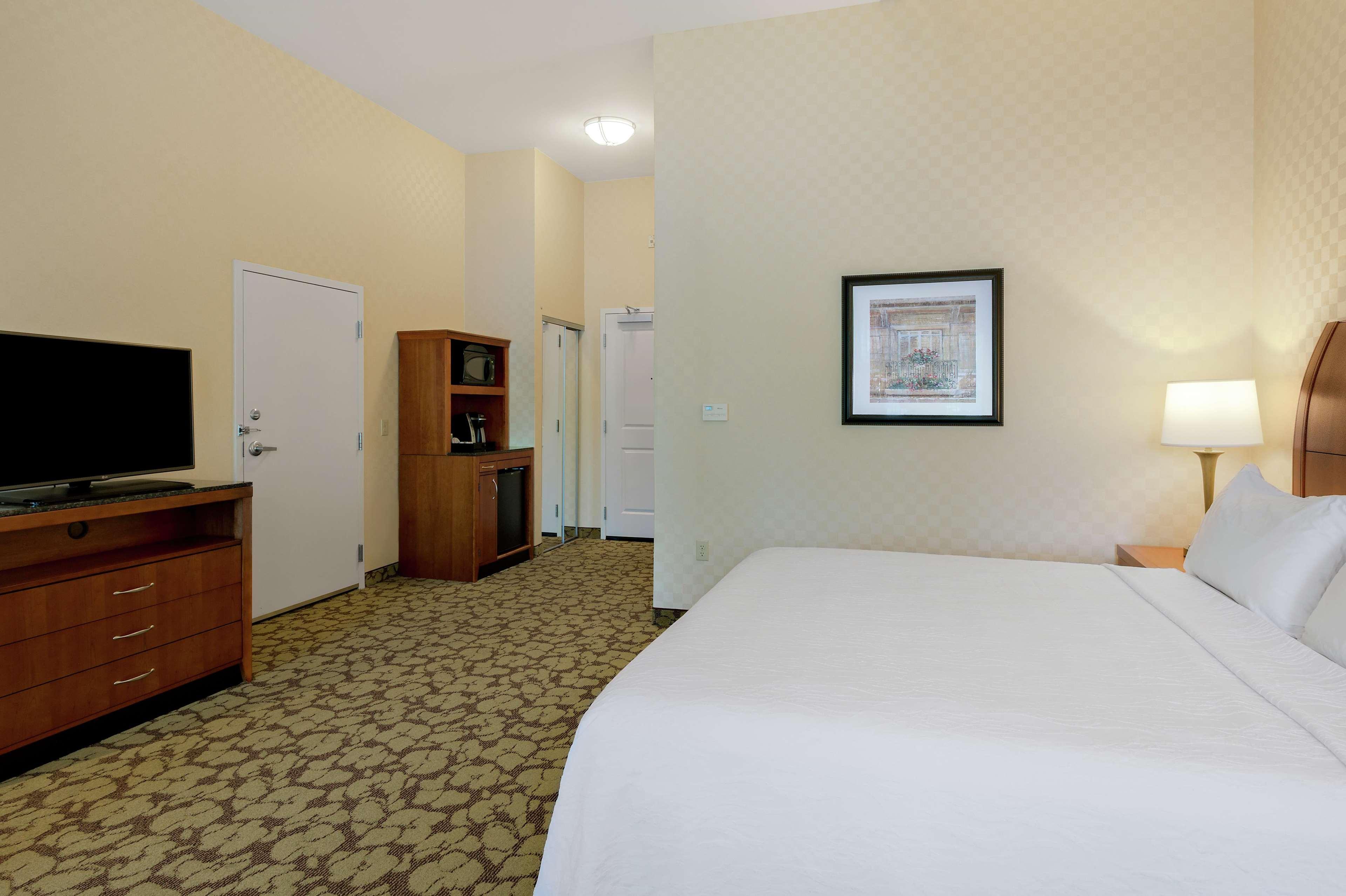 Hilton Garden Inn Sacramento אלק גרוב מראה חיצוני תמונה