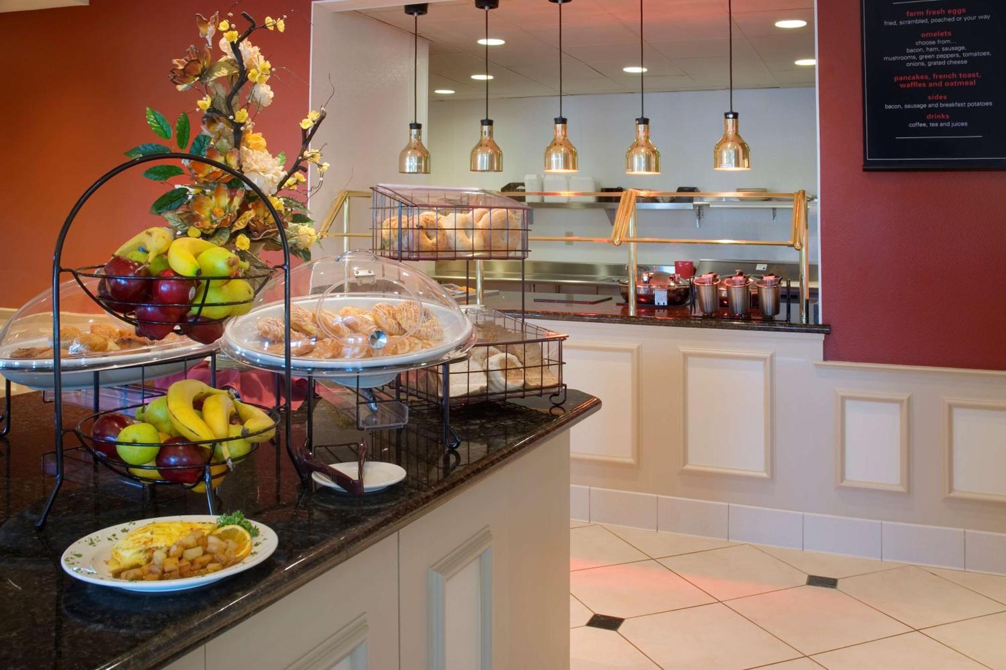 Hilton Garden Inn Sacramento אלק גרוב מראה חיצוני תמונה