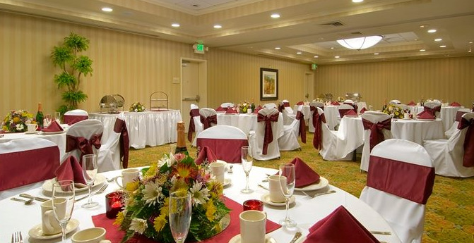 Hilton Garden Inn Sacramento אלק גרוב מראה חיצוני תמונה